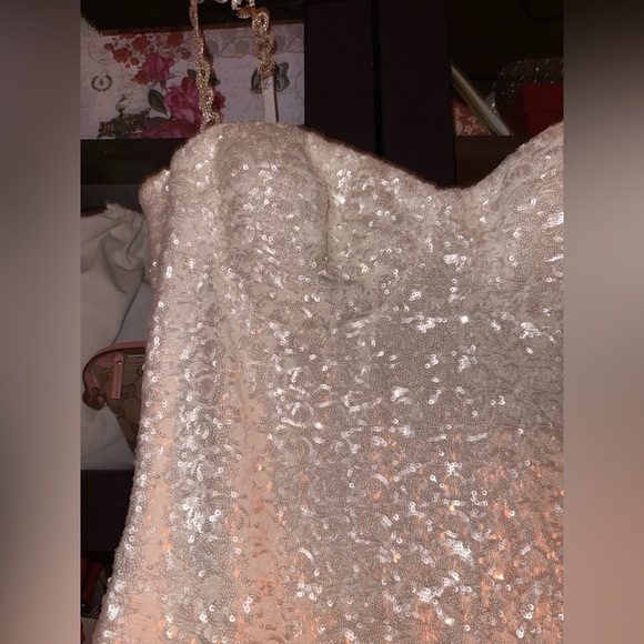 NADINE MERABI Nina Embellished Body-Con Cocktail Dress - Picture 6 of 11